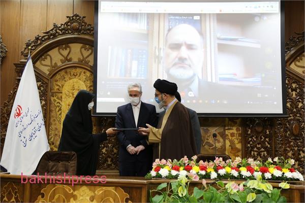 وزیر فرهنگ و ارشاد اسلامی گفت: مرحوم محمدپور تنها یک مدیر متعهد نبود، او مجموعه ای از خصایل نیکوی انسانی و اخلاقی بود که در پیگیری امور عرصه فرهنگ و هنر به ویژه هنرمندان عزیز خطه آذربایجان با