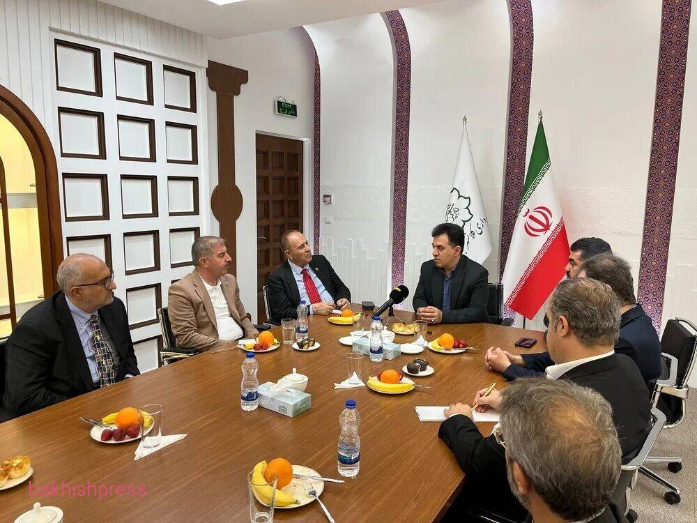 مراودات اقتصادی ایران و ترکیه از مسیر شهرداری‌ها و بخش خصوصی تسهیل شود