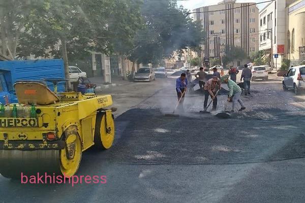 توزیع 135 تن آسفالت طی هفته گذشته در معابر بافت مرکزی شهر