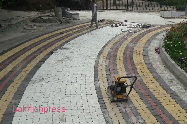 آغاز سنگفرش باغ گلستان در ضلع غربی